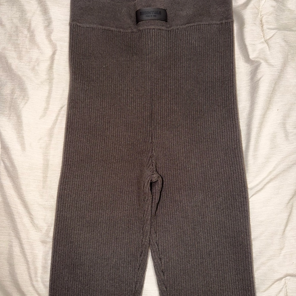 ESSENTIALS Ribbed Knit Shorts in Dark Brown